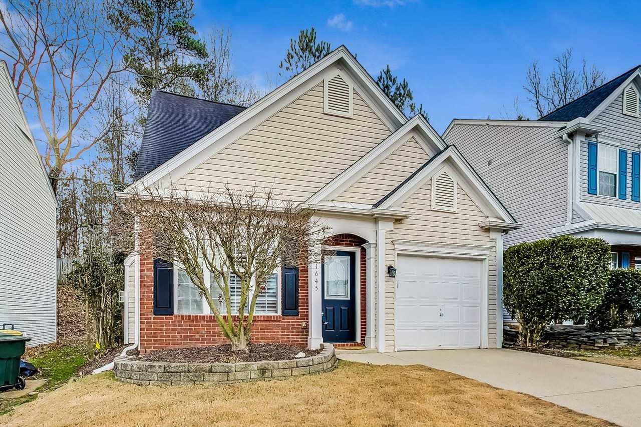 1645 Heyford Cir Nw - Photo 4 of 47