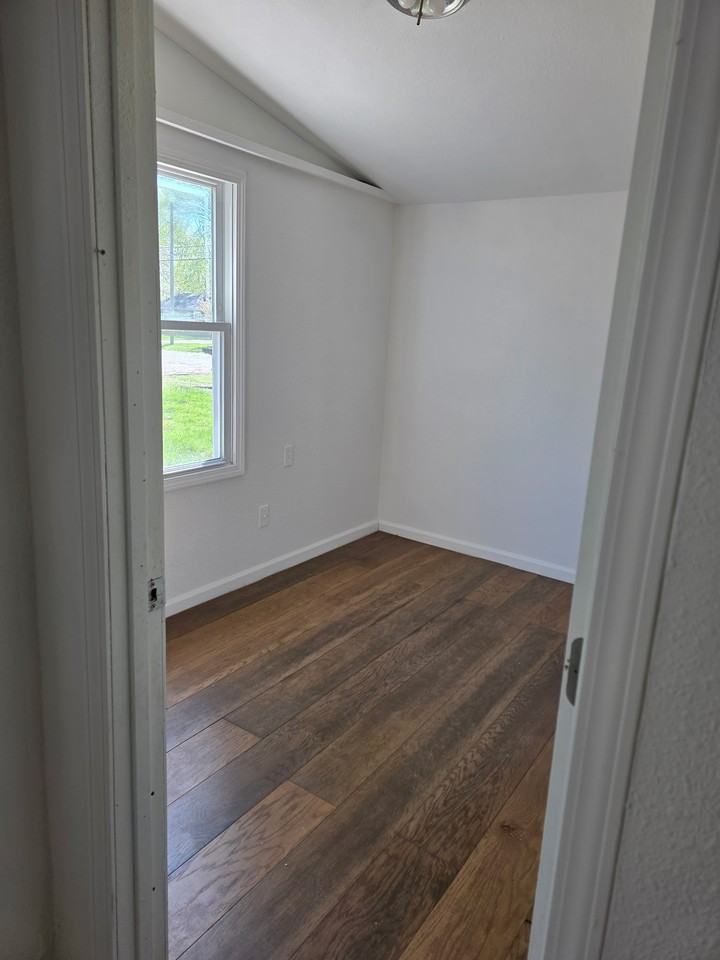 2712 S Boeke Rd - Photo 5 of 21