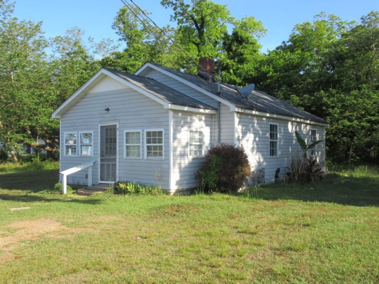 5 Henry St #B - Photo 3 of 17