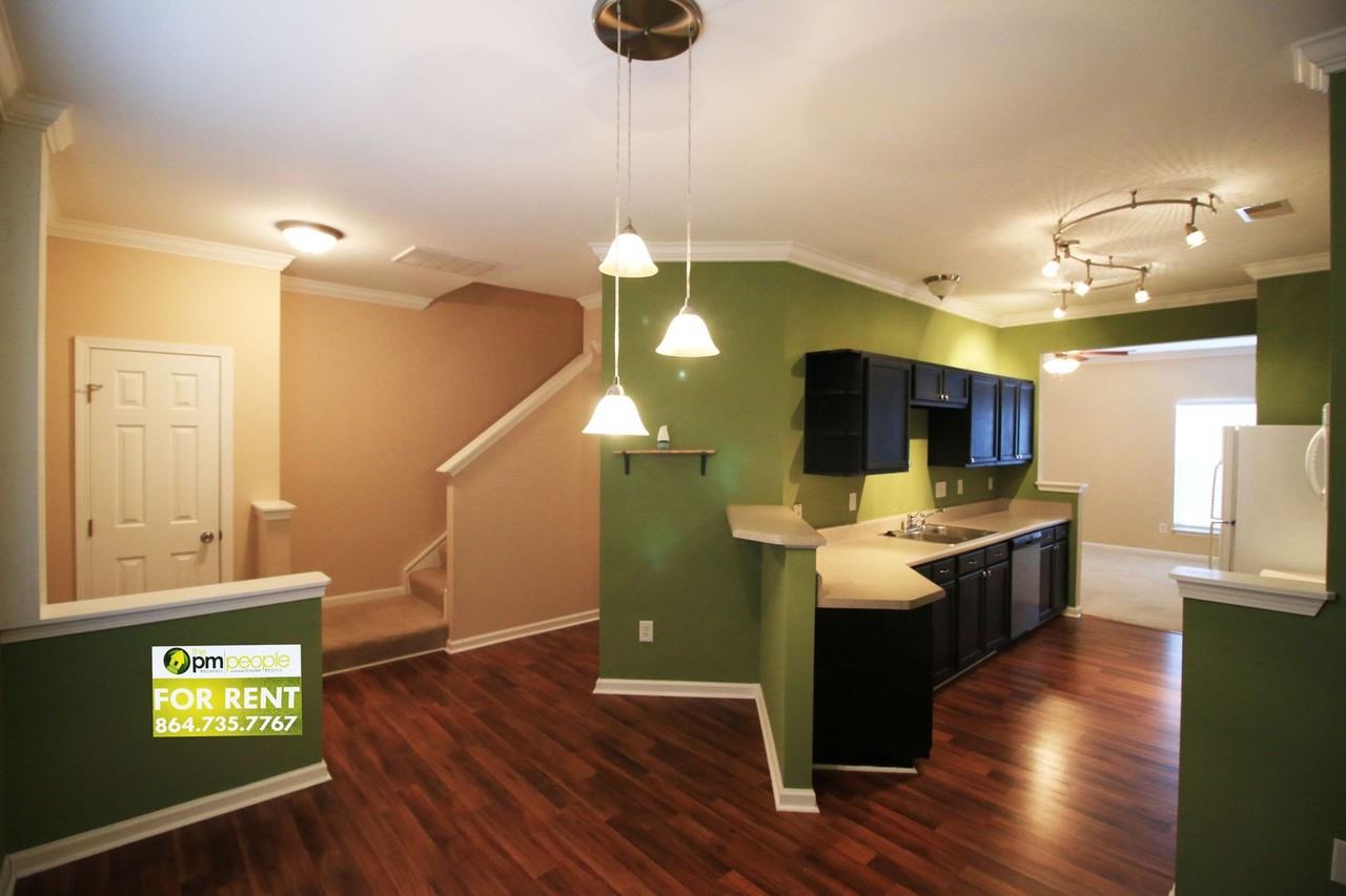 153 Spring Crossing Cir - Photo 3 of 34