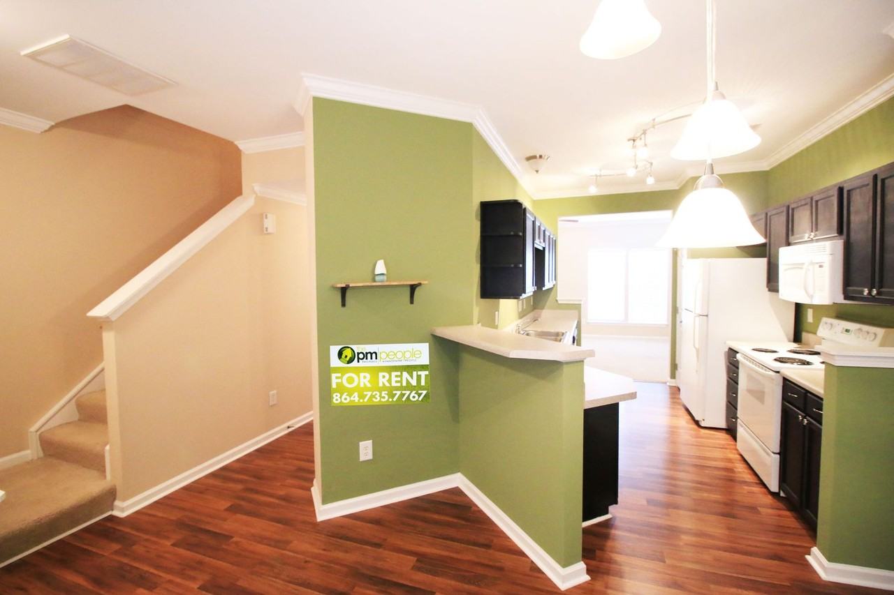 153 Spring Crossing Cir - Photo 4 of 34