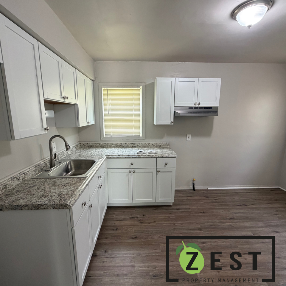 16811 Fenton St - Photo 2 of 9