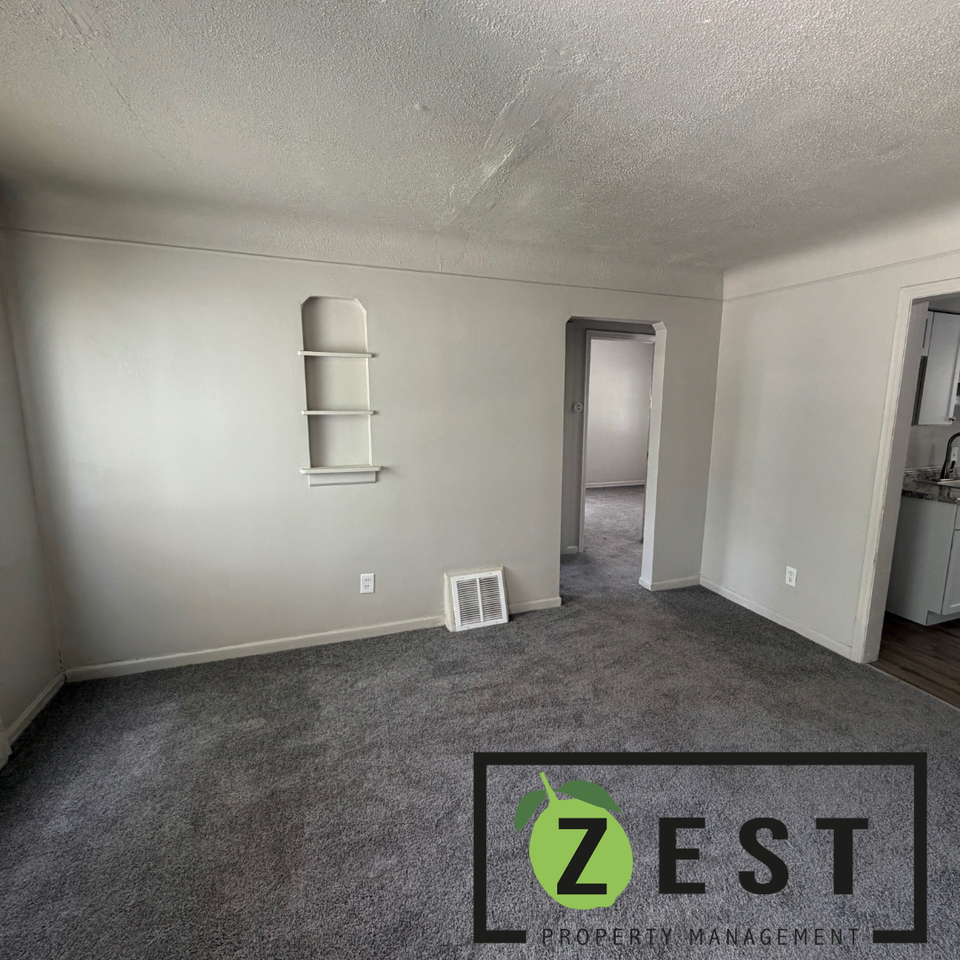 16811 Fenton St - Photo 6 of 9