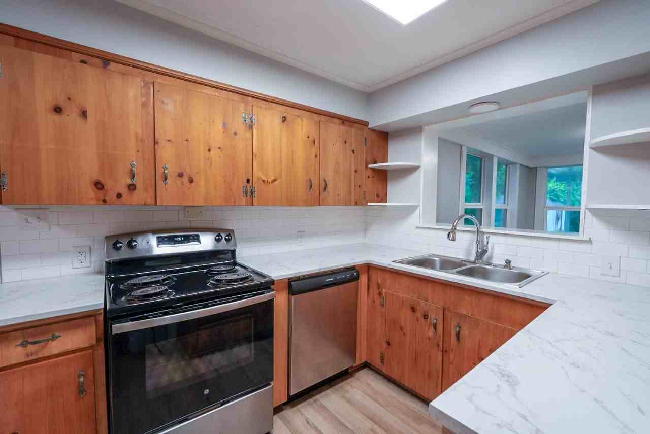 715 Camilla Dr - Photo 3 of 9