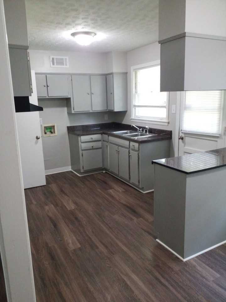 3554 N Watkins St - Photo 4 of 8