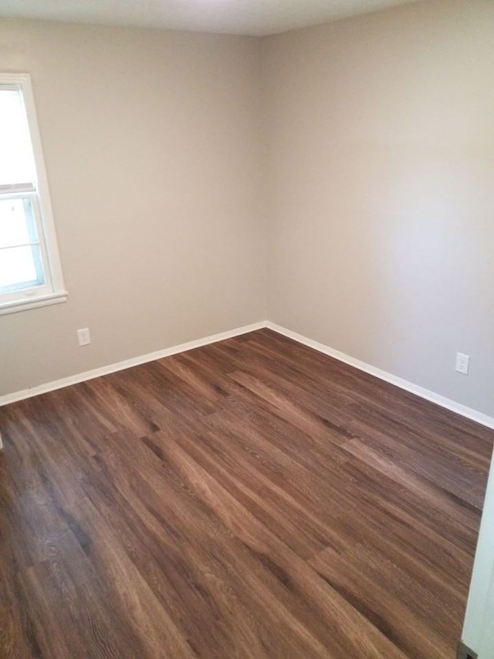 3554 N Watkins St - Photo 7 of 8