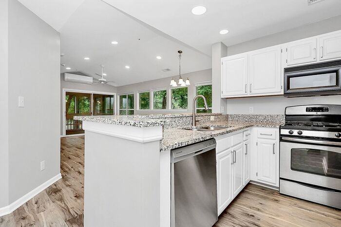 767 Southwest Dr #767 - Photo 4 of 30