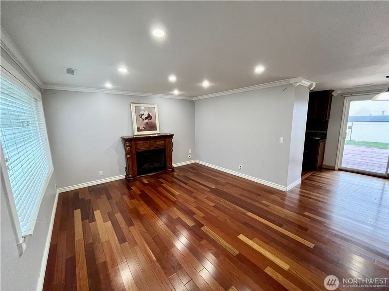16836 123rd Ave Se - Photo 2 of 15