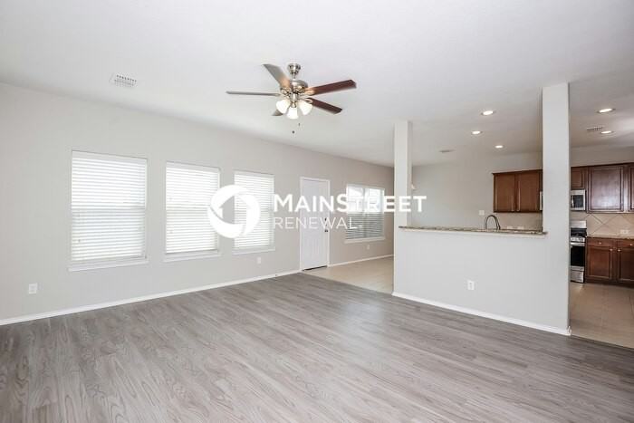 12172 Walden Wood Dr - Photo 4 of 17