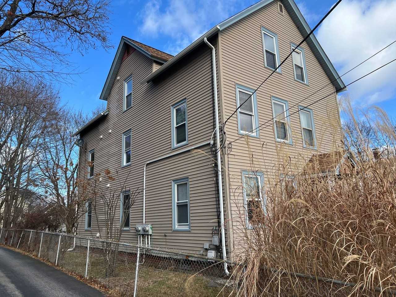 24 Whipple St - Photo 2 of 18