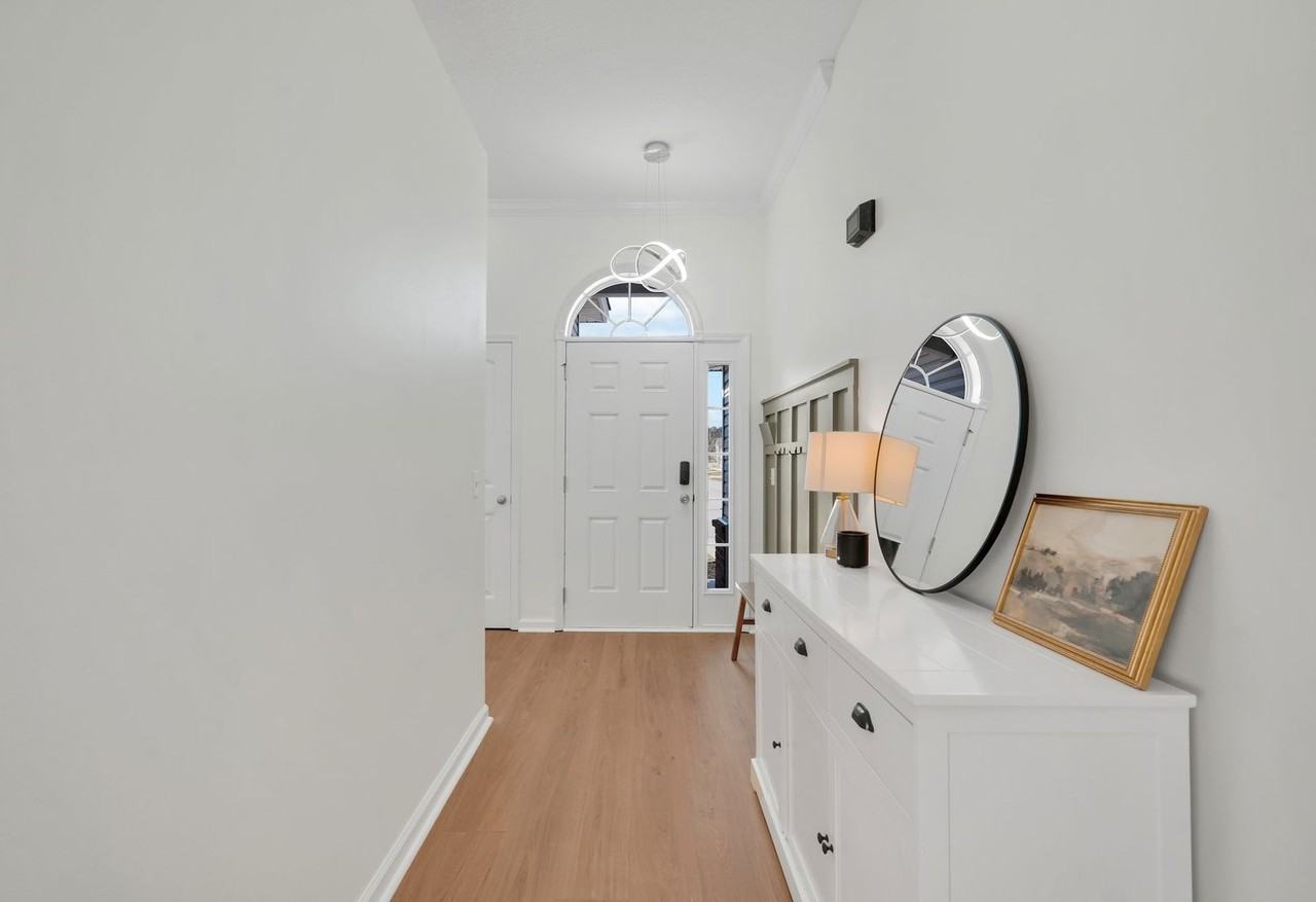 238 Scarlett Ln - Photo 5 of 40