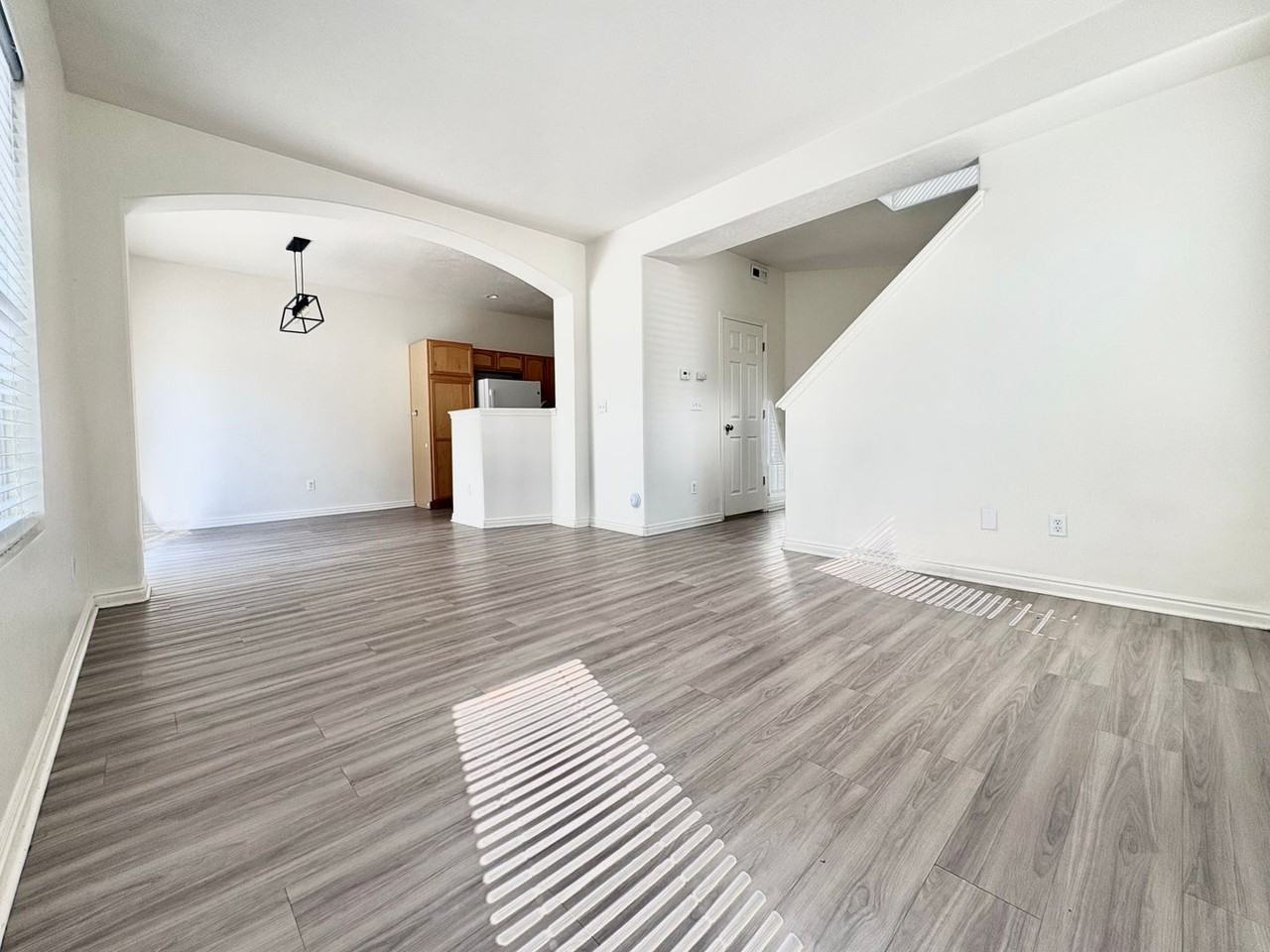 1553 W Vivante Way - Photo 5 of 21
