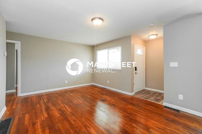 945 Hodges Dr - Photo 5 of 17