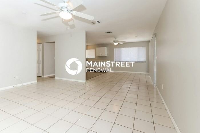 353 Sw Belmont Cir - Photo 5 of 16