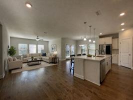 featured image of 1008 Fenner Ln
