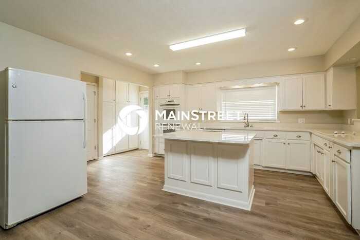 2868 Holly Ridge Dr - Photo 7 of 16