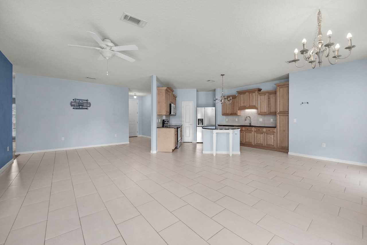 4596 Hermosa Rd - Photo 4 of 33