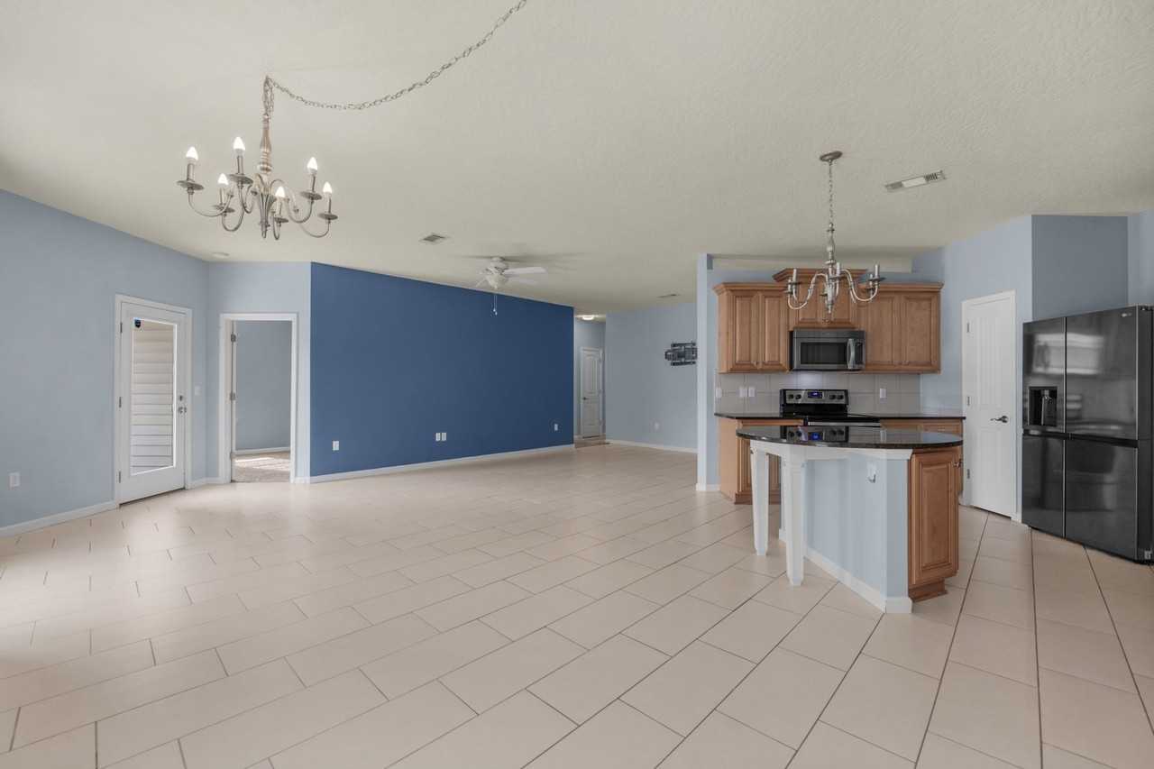 4596 Hermosa Rd - Photo 6 of 33