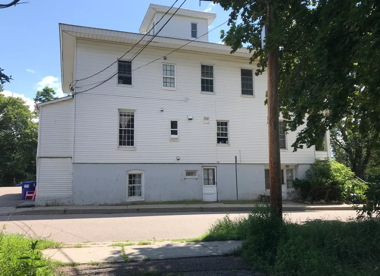Main & Mansion - Photo 4 of 26