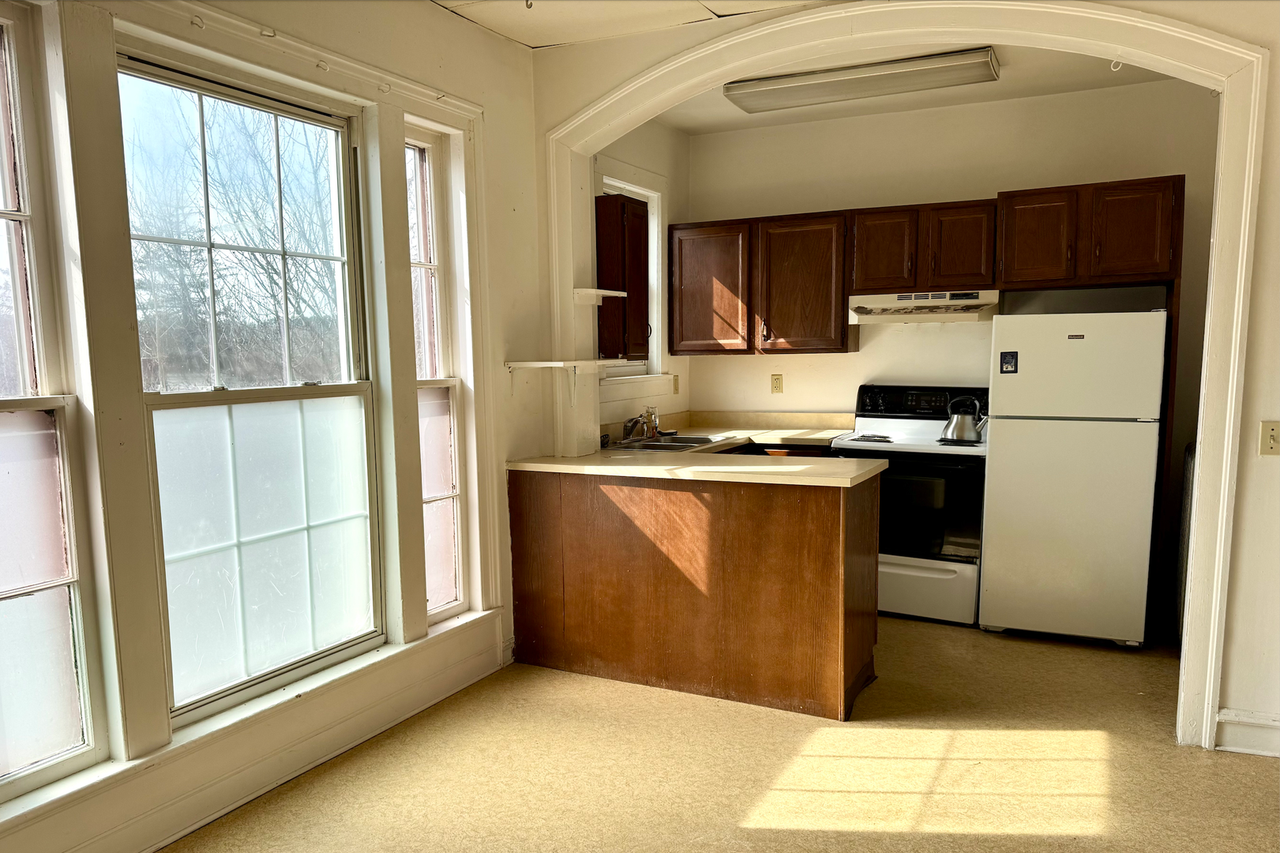 Main & Mansion - Photo 6 of 26