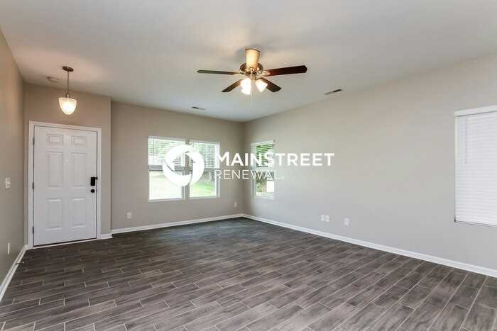 150 Daisy Ave - Photo 3 of 18
