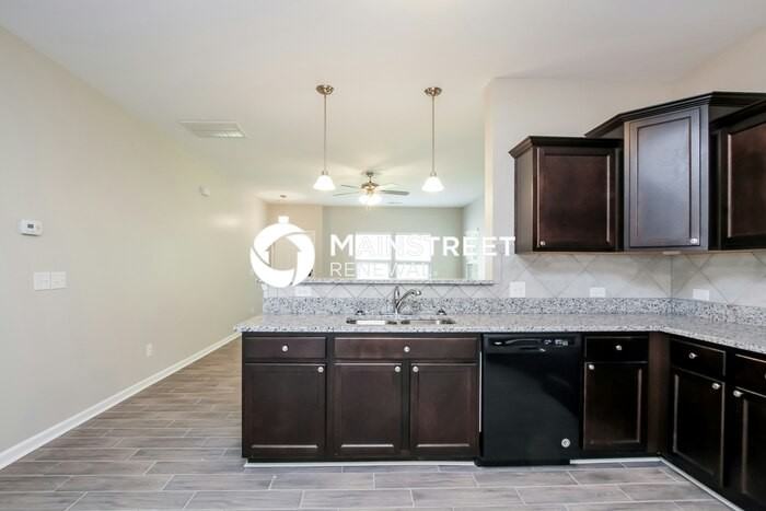 150 Daisy Ave - Photo 7 of 18