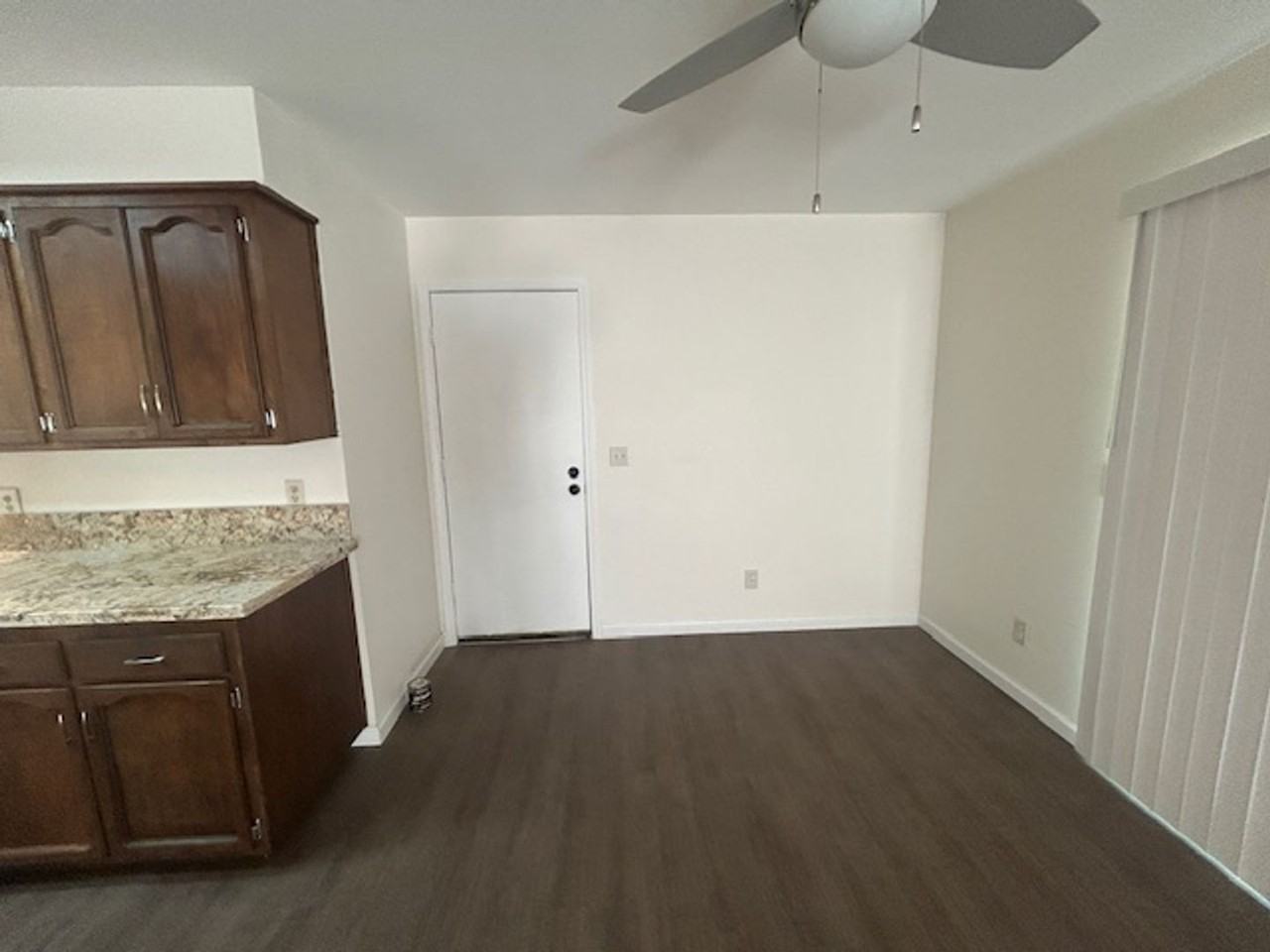 201 N Bollinger St - Photo 4 of 16