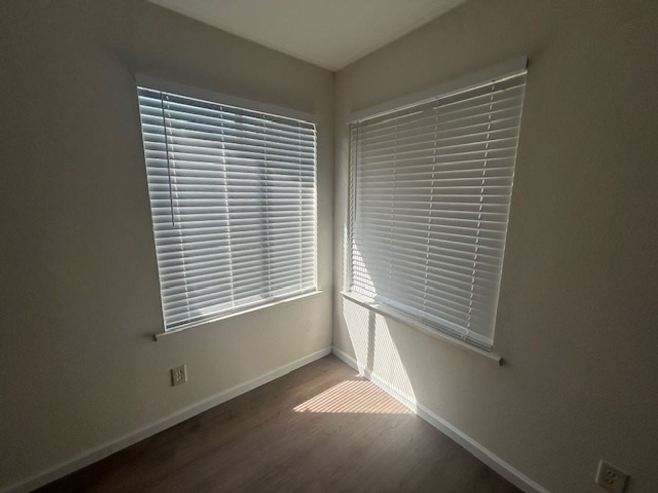 201 N Bollinger St - Photo 7 of 16