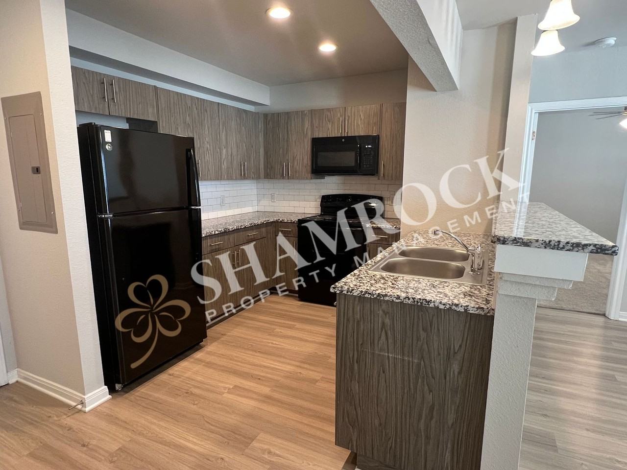 1307 Austin Ave #408 - Photo 6 of 17