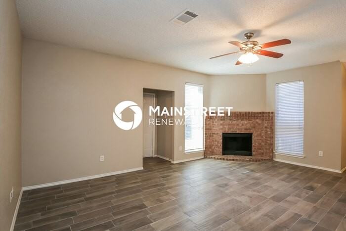 8724 Limestone Dr - Photo 3 of 16