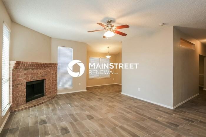 8724 Limestone Dr - Photo 4 of 16