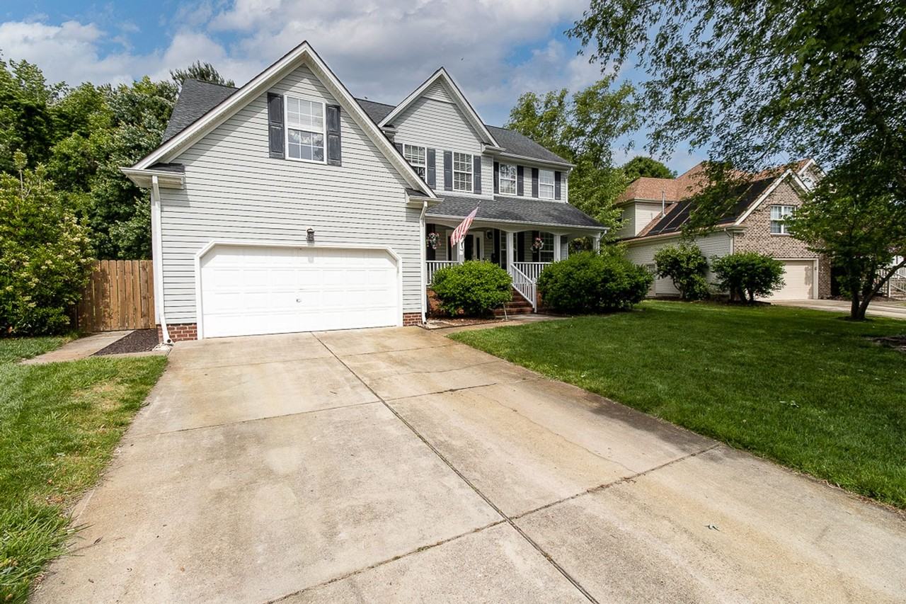 2772 Pleasant Acres Dr - Photo 3 of 50
