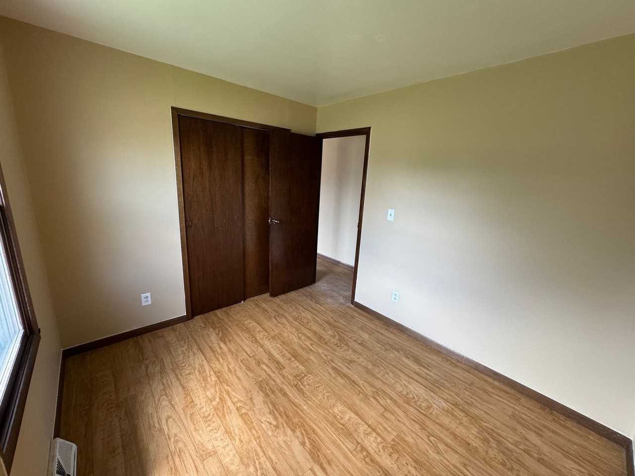 733 39th Ave - Photo 5 of 10