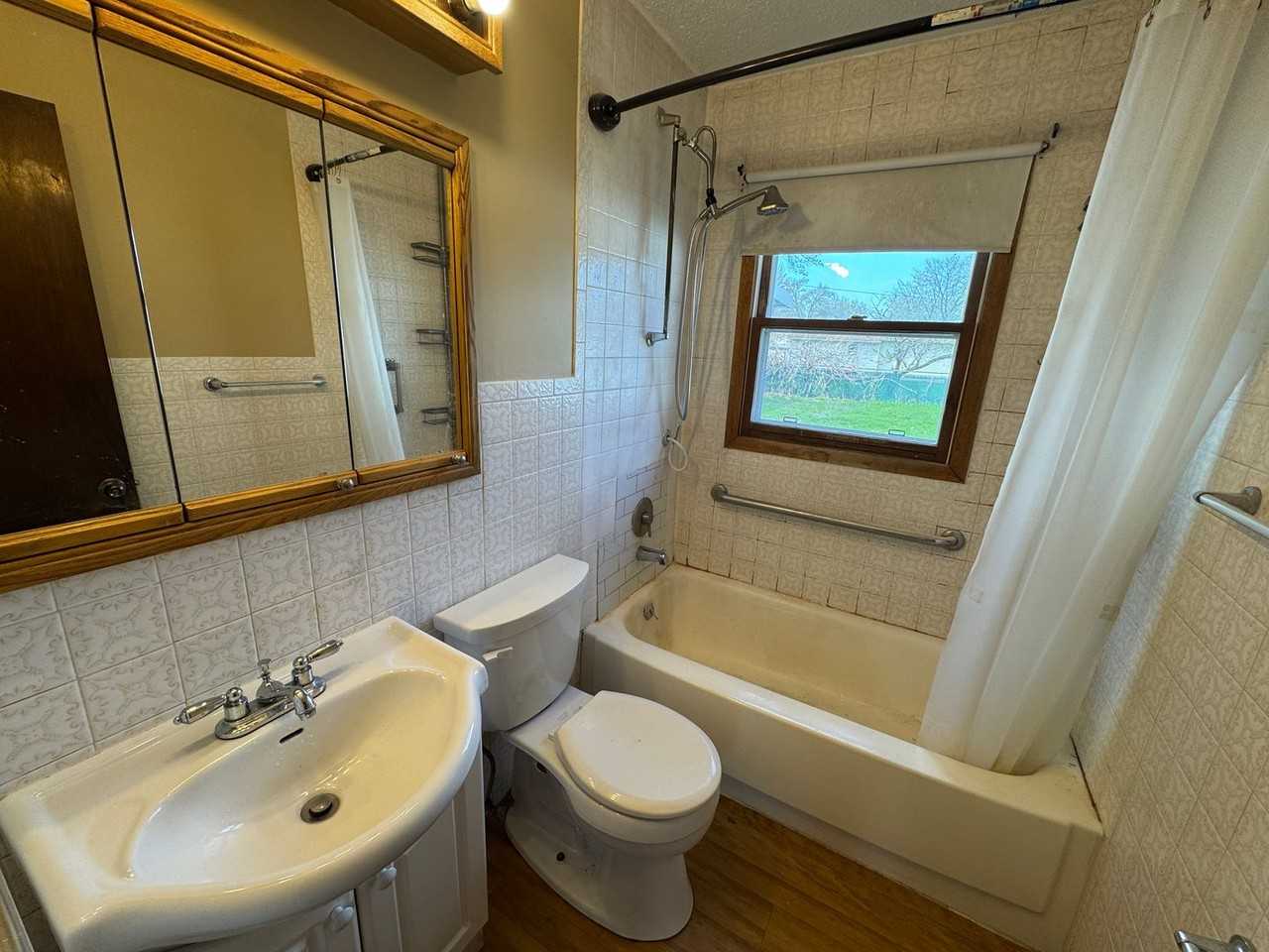 733 39th Ave - Photo 6 of 10