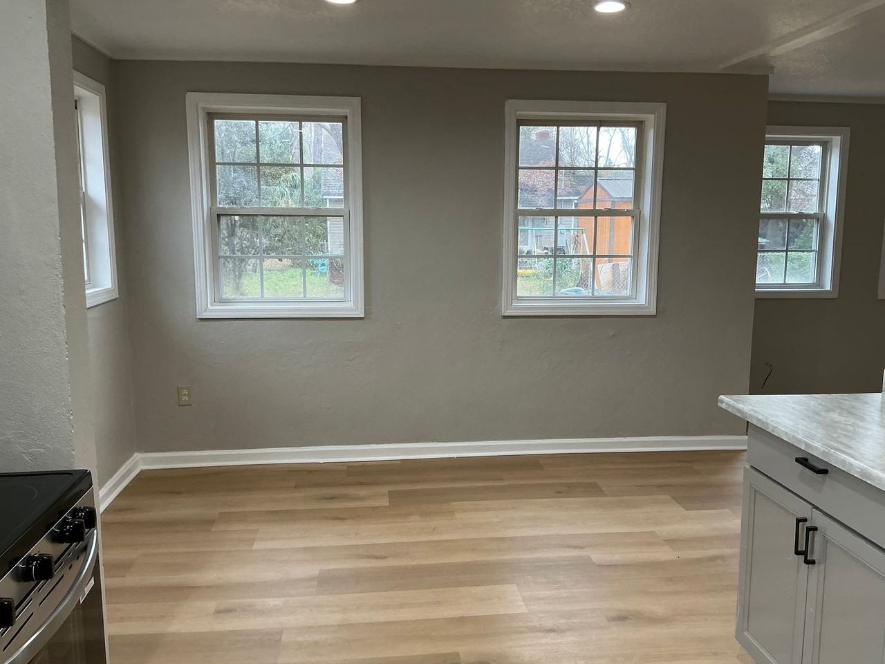 1405 Pine St - Photo 6 of 17