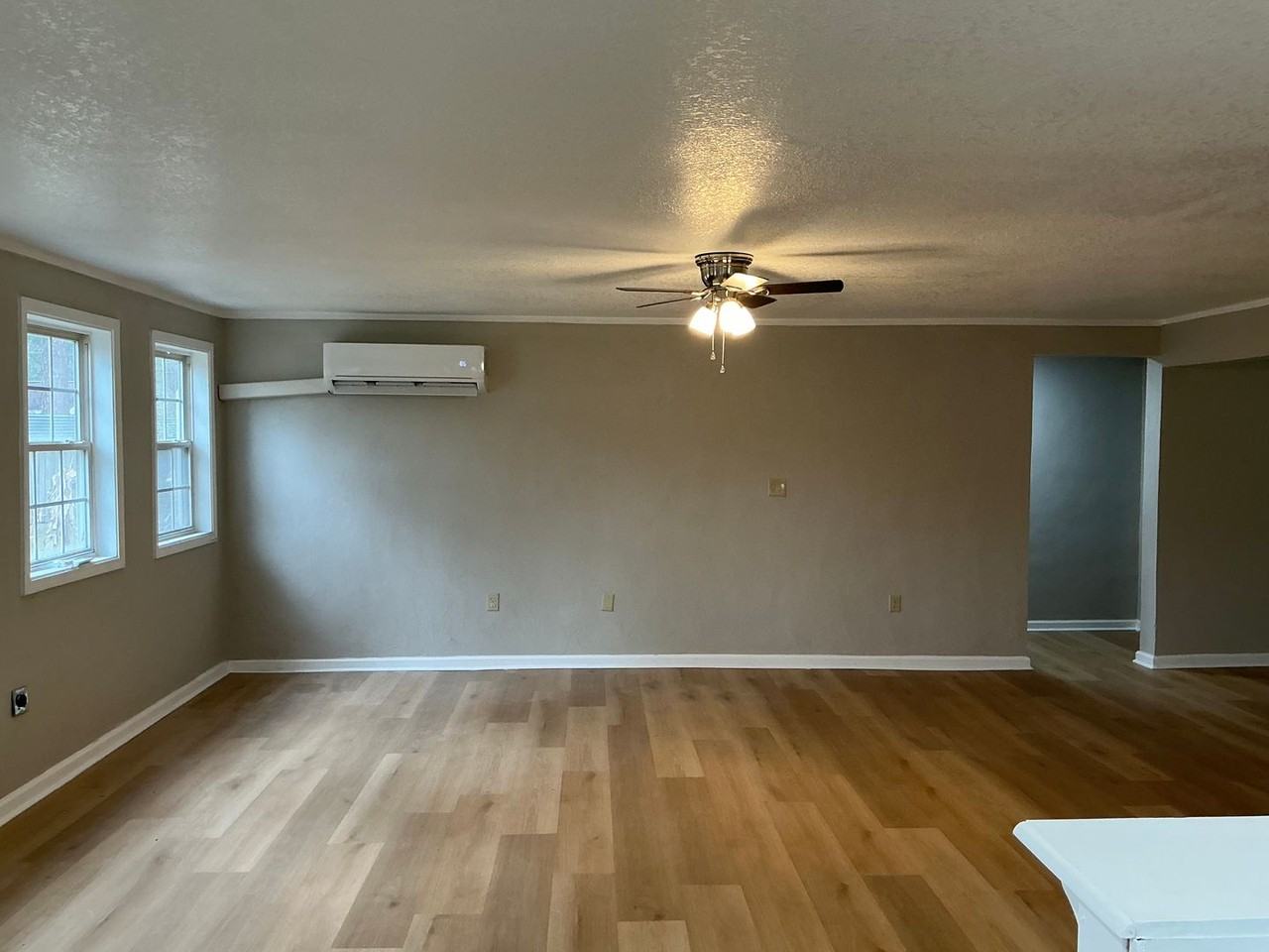 1405 Pine St - Photo 7 of 17