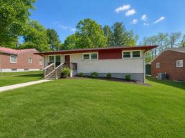 featured image of 224 Roundhill Dr