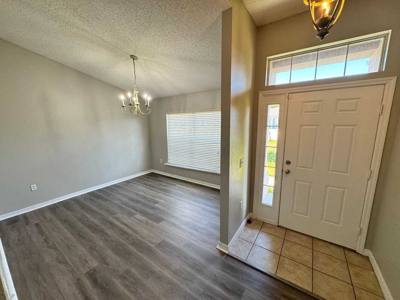 639 Bittern Ct - Photo 4 of 50
