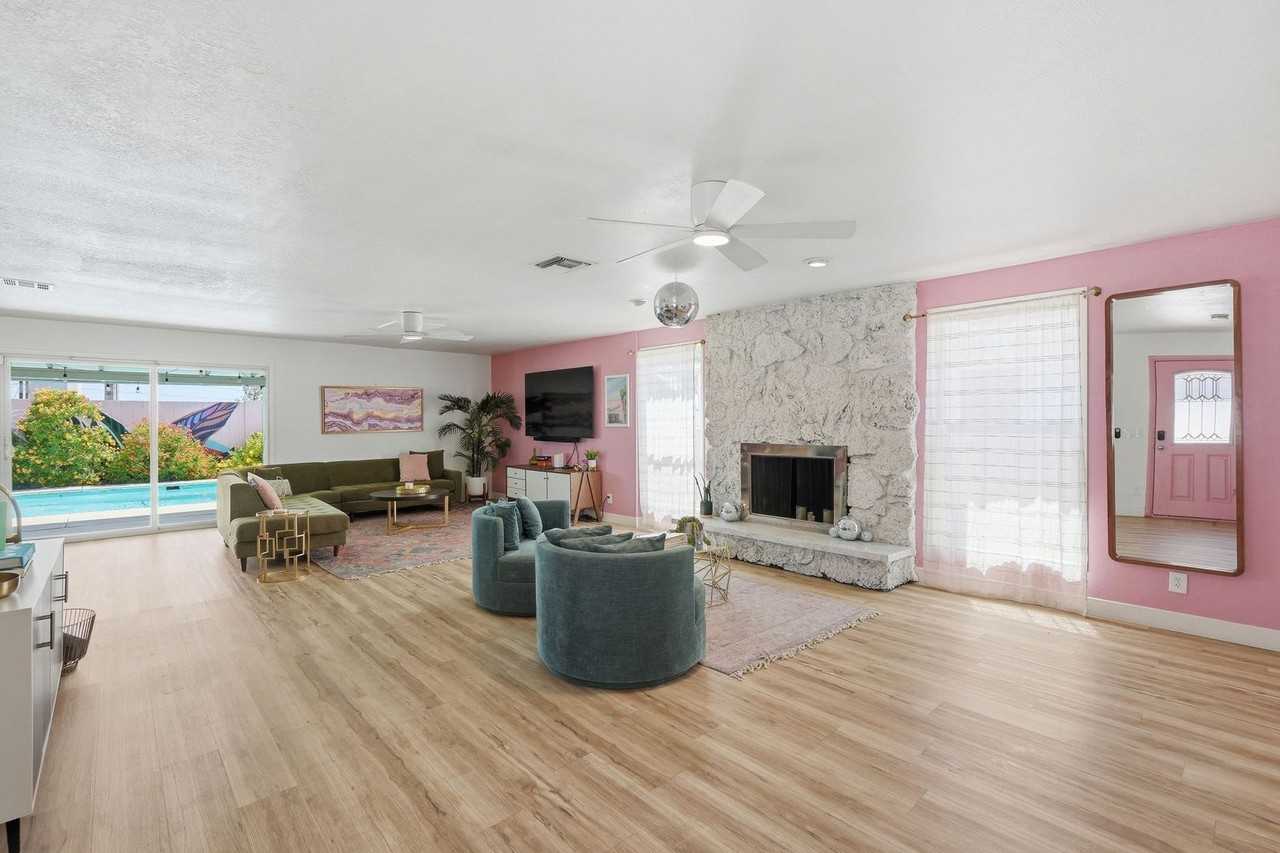 2707 N 66th St - Photo 5 of 39