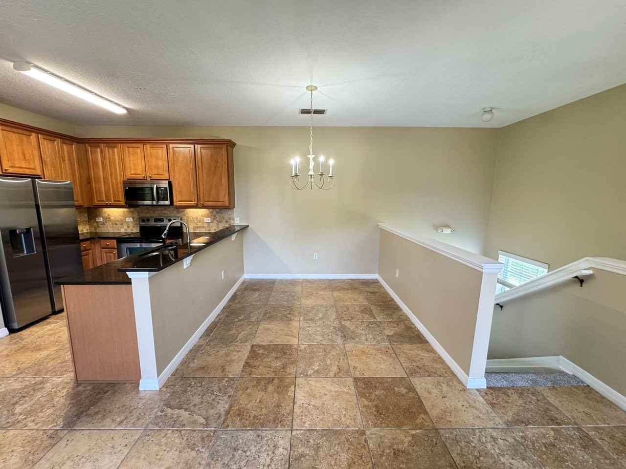 2898 Oakwater Dr - Photo 5 of 37