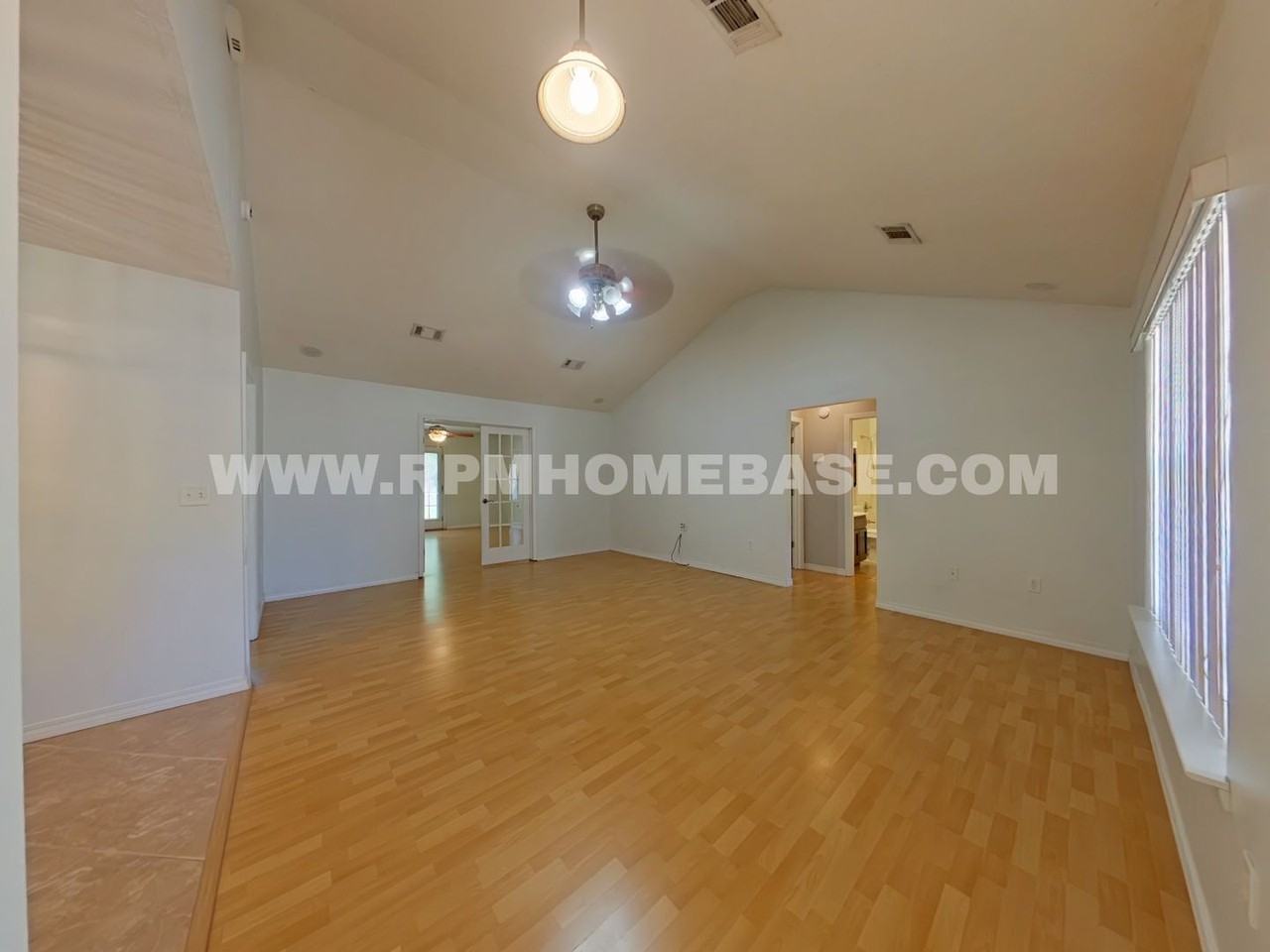304 Strawbridge Dr - Photo 2 of 18