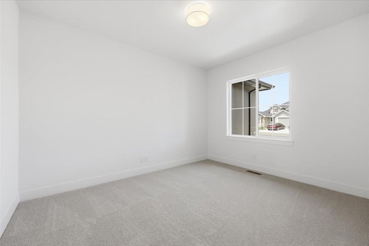 857 W Buroak Dr - Photo 5 of 40