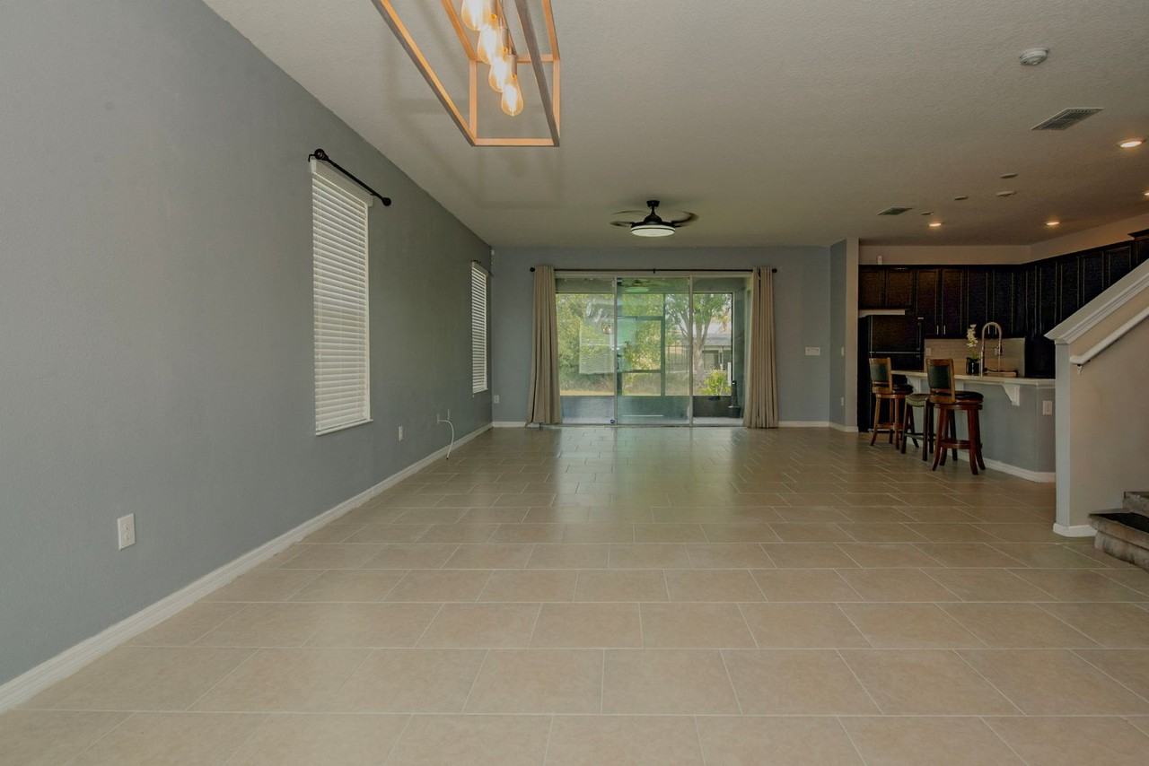 633 Ogelthorpe Dr - Photo 5 of 13