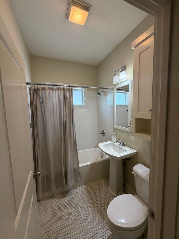 523 Orange St - Photo 3 of 6