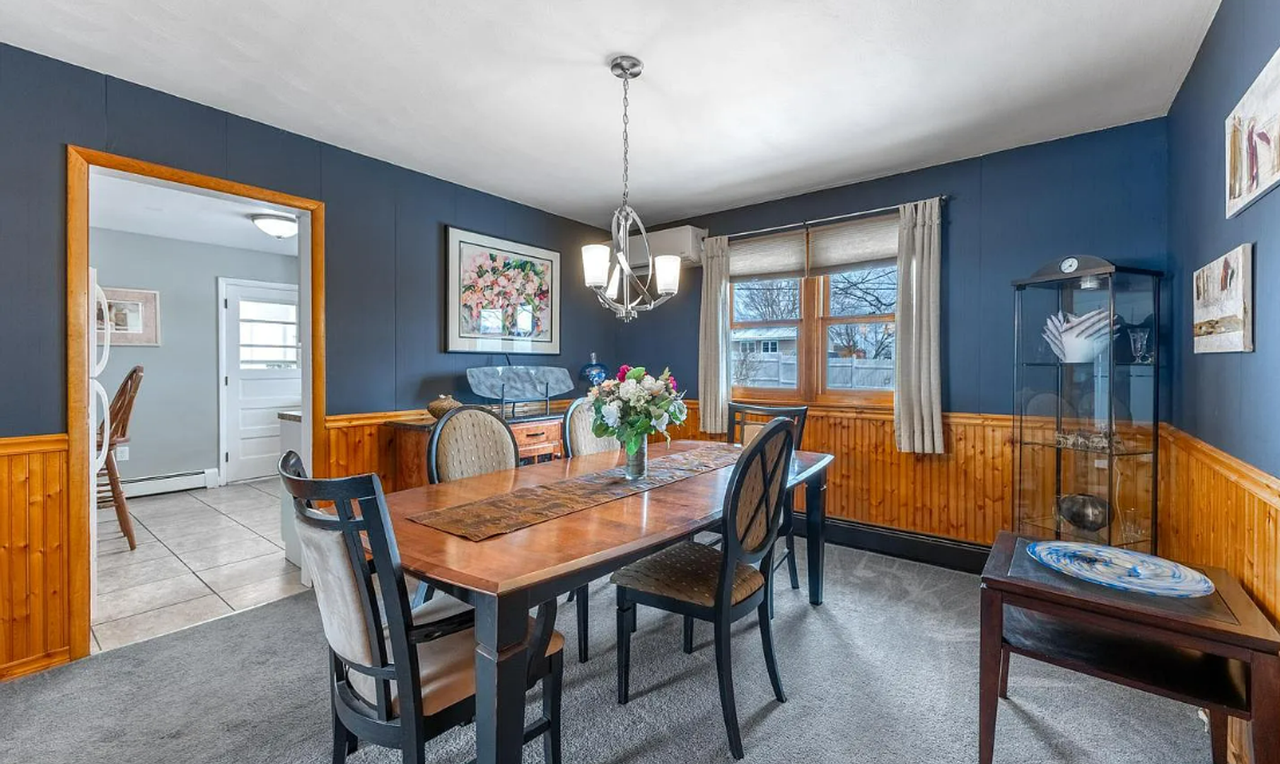 1343 Harris St - Photo 6 of 17