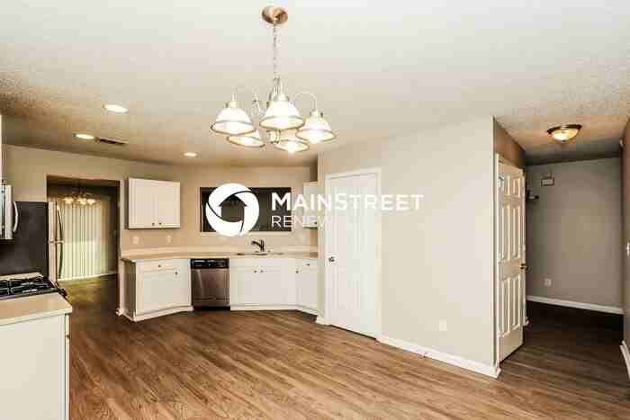 3514 Devon Chase Rd - Photo 6 of 18