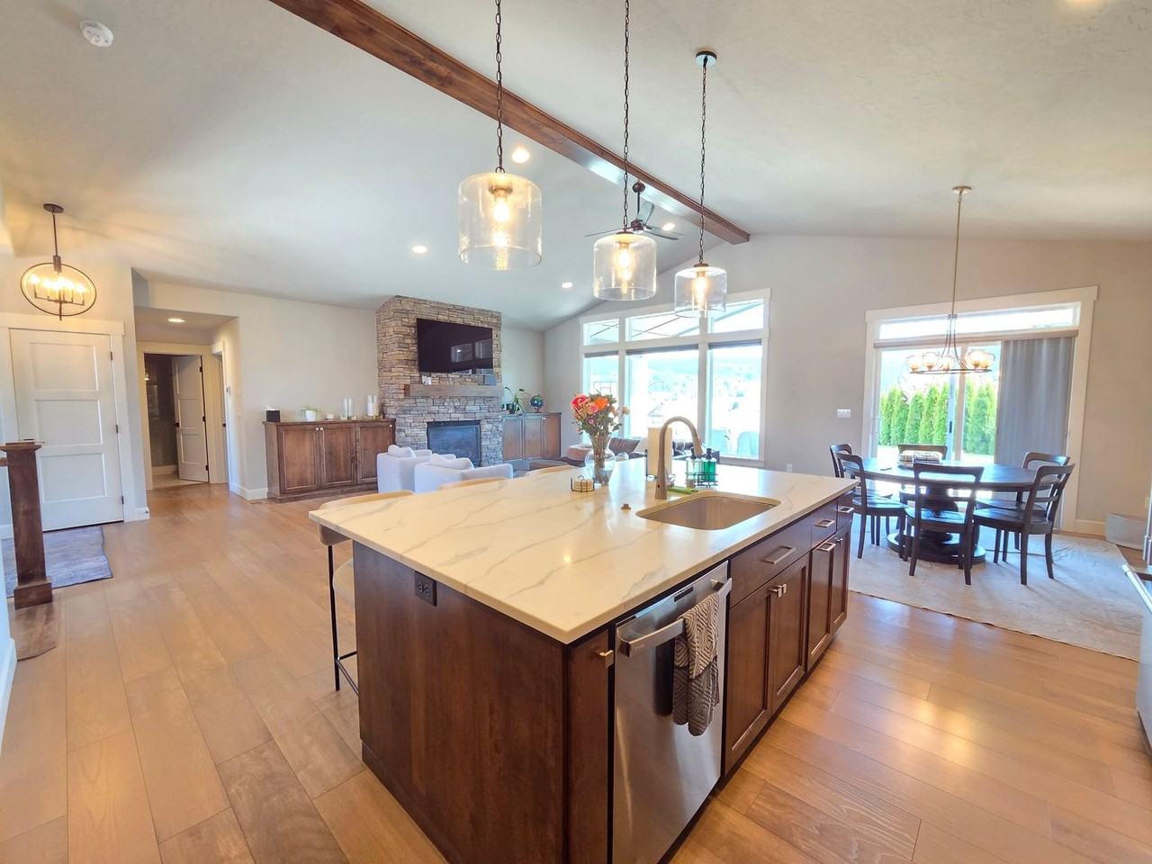 4219 S Bernson Ct - Photo 4 of 35