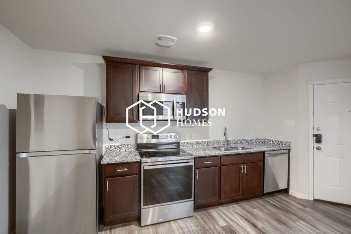 804 Earle Ave #A - Photo 7 of 16