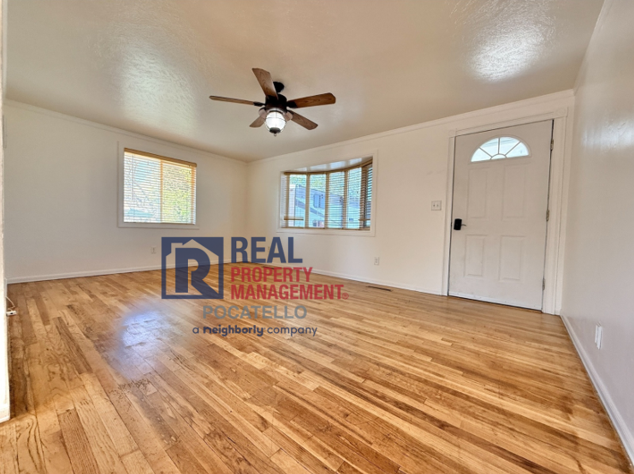 722 Bryan Rd - Photo 6 of 18
