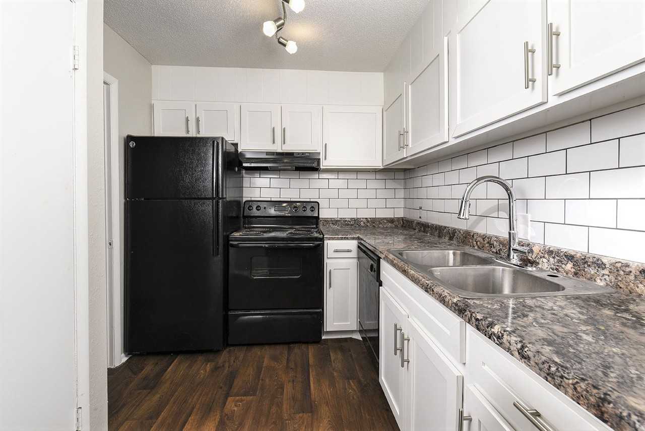 Homewood Heights - Photo 3 of 24